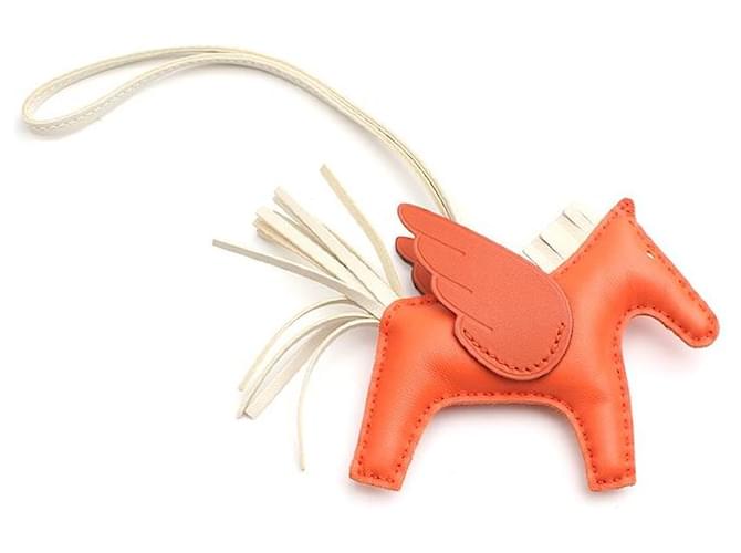 Hermès Charm per borsa Pegasus Rodeo Small Arancione - vista 2