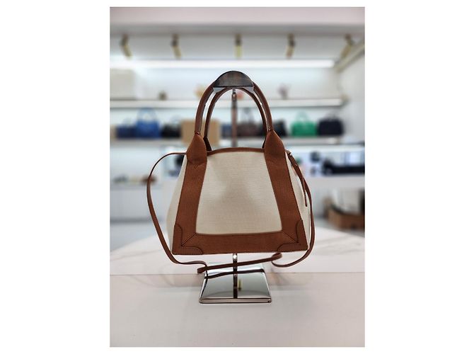 Balenciaga Cabas XS Camel Tote e Borsa a Spalla Marrone - vista 14