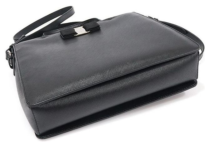 Salvatore Ferragamo Tote Tracy Vara in Saffiano nero - vista 5