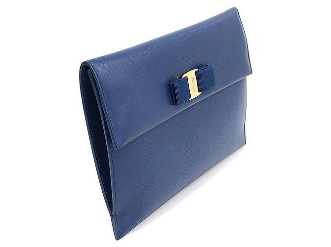 Salvatore Ferragamo Clutch con patta a fiocco in pelle Saffiano blu - vista 3