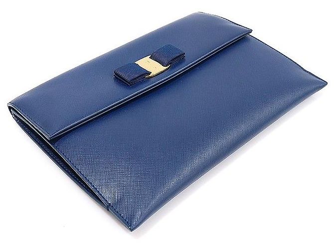 Salvatore Ferragamo Clutch con patta a fiocco in pelle Saffiano blu - vista 4