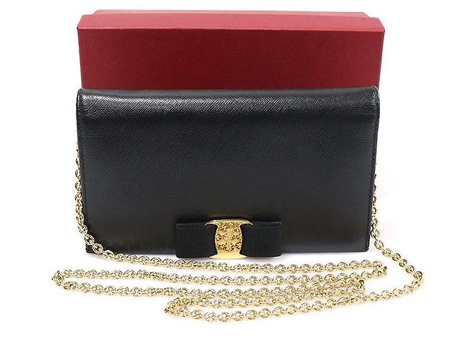 Salvatore Ferragamo Mini borsa a tracolla WOC Bow Genie in Saffiano nero - vista 2