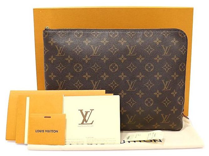 Louis Vuitton Clutch Etui Voyage MM in tela Monogram Nero - vista 2