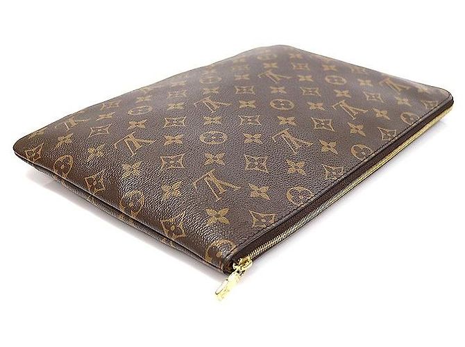 Louis Vuitton Clutch Etui Voyage MM in tela Monogram Nero - vista 4