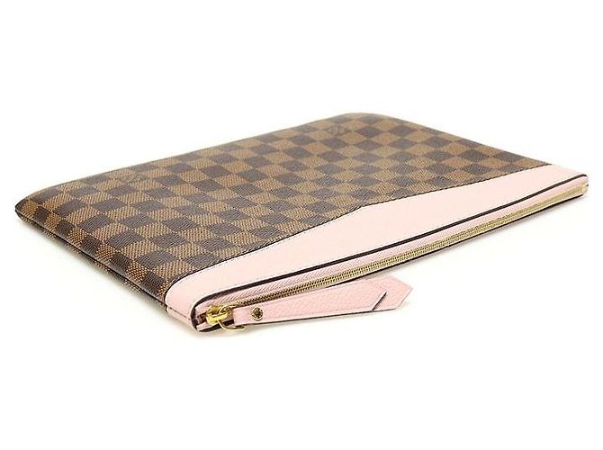 Louis Vuitton Clutch Daily Pouch in tela Damier Ebene Rose Powder Marrone - vista 5