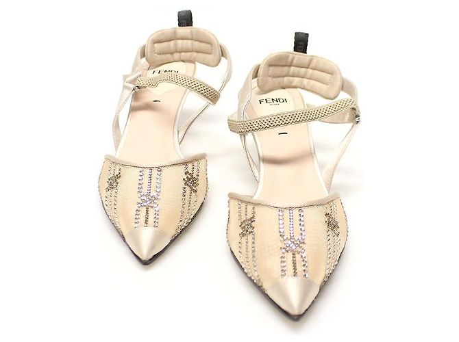 Fendi Slingback con tacco medio in mesh rosa con ricamo di colibrì e strass - vista 2