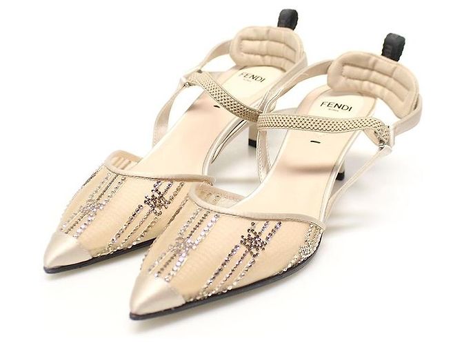 Fendi Slingback con tacco medio in mesh rosa con ricamo di colibrì e strass - vista 3