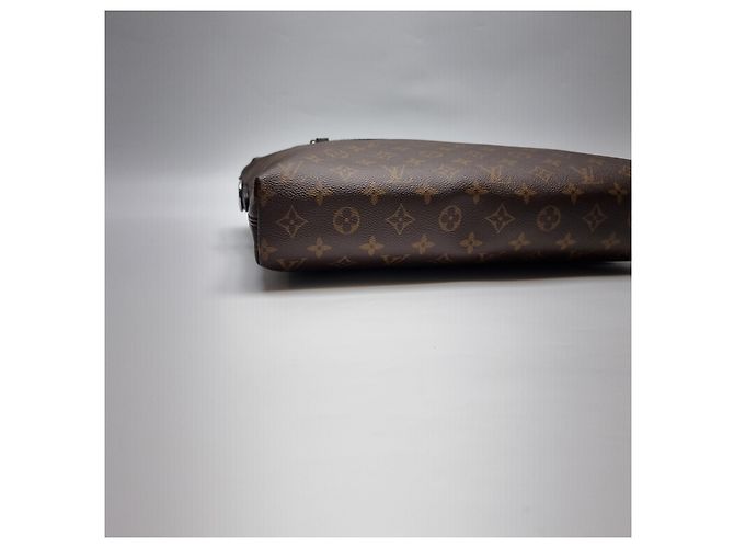Louis Vuitton Pasta de Documentos Jour Monogram Macassar Briefcase - vista 16