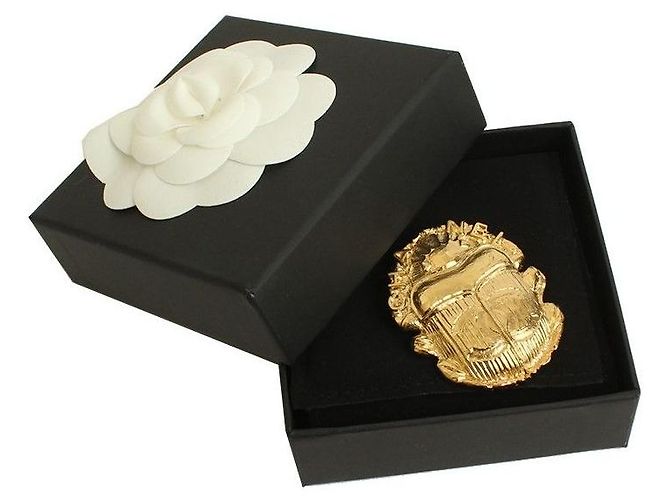 Chanel Spilla Scarabeo Gold CC D'oro - vista 5