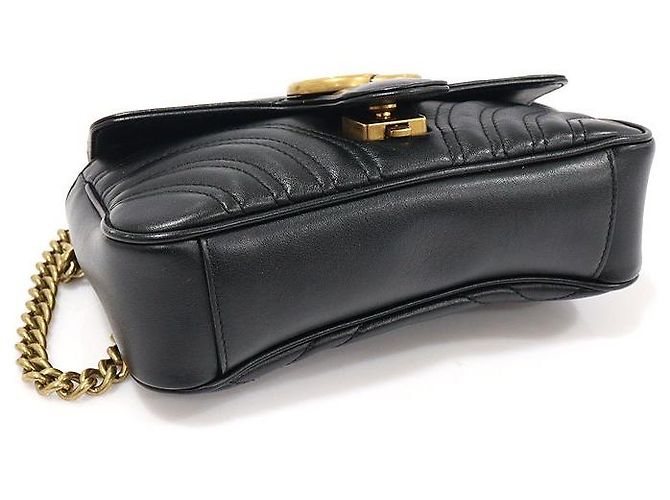 Gucci Mini borsa a tracolla con catena GG Marmont in pelle matelassé chevron nera Nero - vista 6