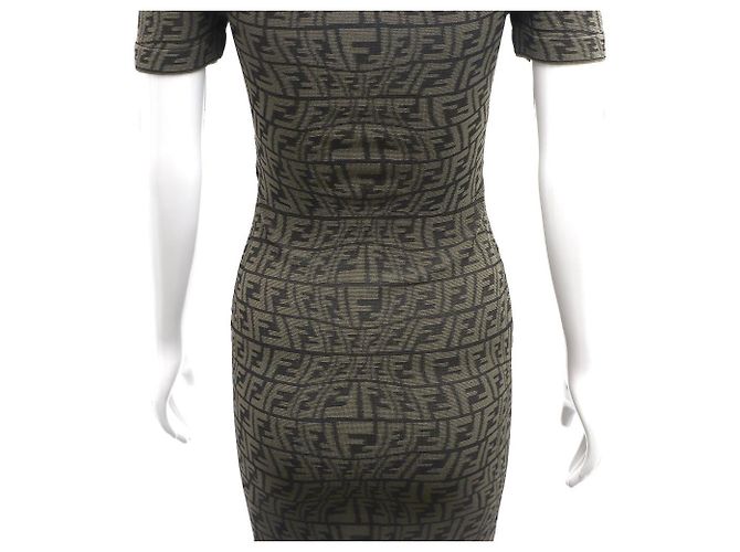 Fendi Vestido de punto Juka de manga corta FF Castaño - vista 7