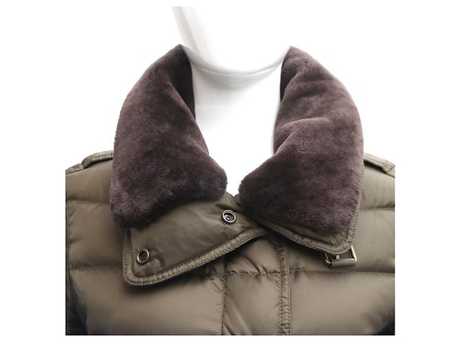 Burberry Jaqueta acolchoada com gola de pele e plumas - vista 16