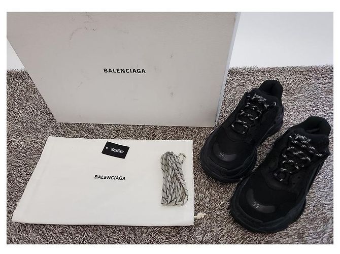 Balenciaga Triple Dirty Black Blu - vista 2