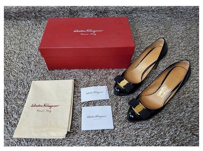 Salvatore Ferragamo Décolleté Pimpa Gold Ribbon Black Nero - vista 2
