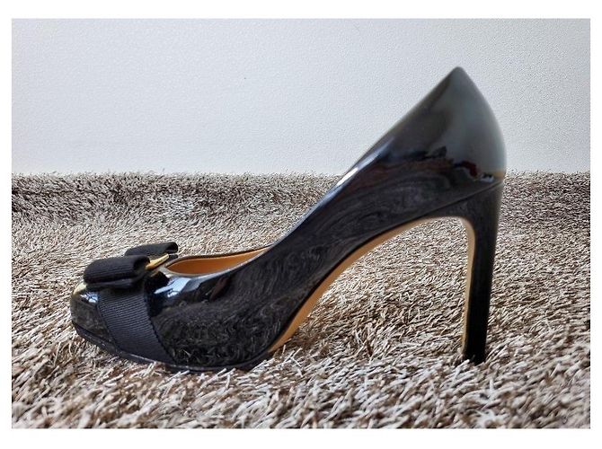 Salvatore Ferragamo Décolleté Pimpa Gold Ribbon Black Nero - vista 6