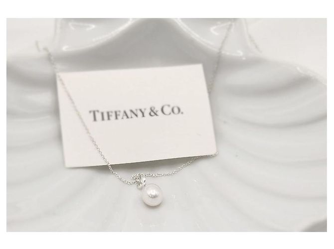 Tiffany & Co Olivenblatt-Perlenanhänger-Halskette (Silberne Süßwasserperle) - Ansicht 4