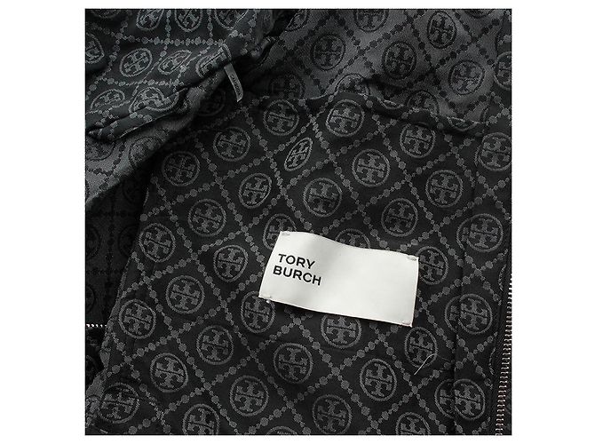 Tory Burch Kurze Kapuzenjacke mit Logo-Muster in Anthrazitgrau Braun - Ansicht 3