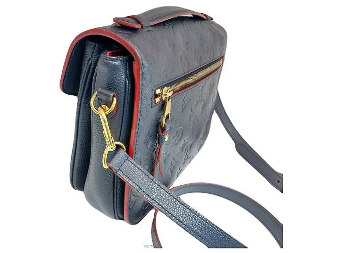 Louis Vuitton Pochette Métis Empreinte Crossbody Blu - vista 3