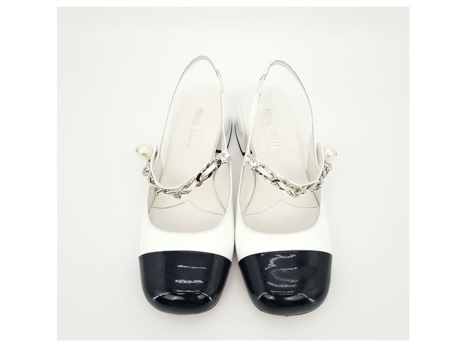 Miu Miu Lacklederschuhe Weiß - Ansicht 2
