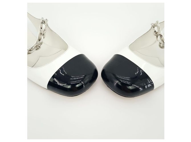 Miu Miu Lacklederschuhe Weiß - Ansicht 4