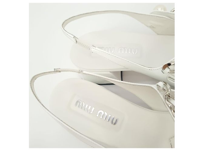 Miu Miu Lacklederschuhe Weiß - Ansicht 8
