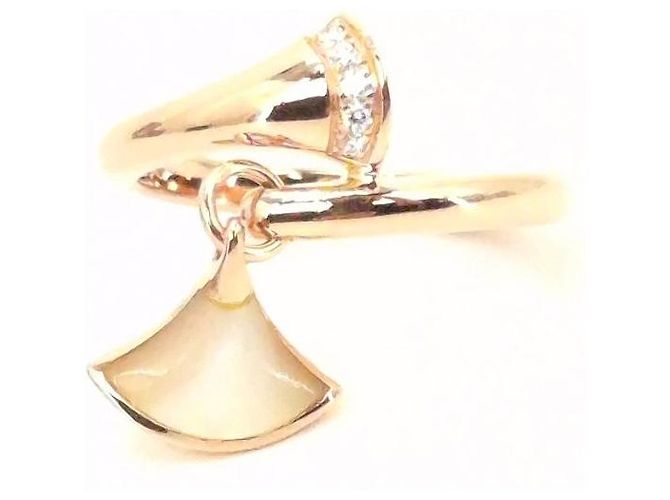 Bulgari Anello Divas Dream in Diamante D'oro - vista 6