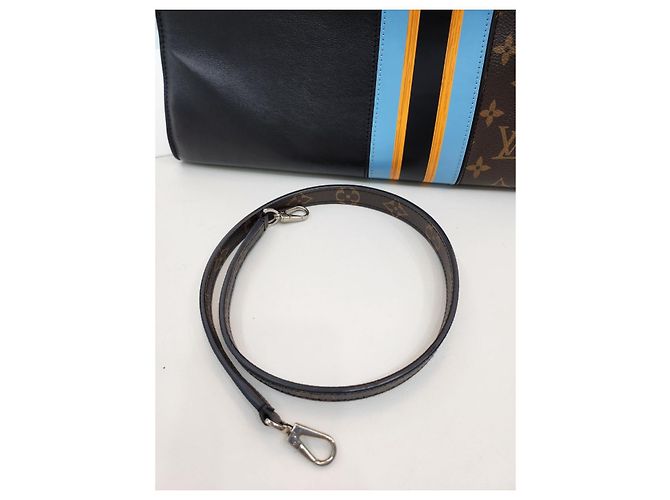 Louis Vuitton Borsa a Spalla City Steamer MM Dot Nero - vista 18