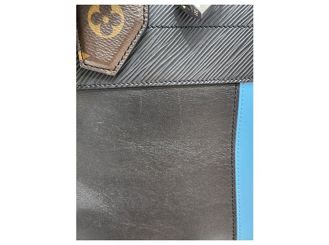 Louis Vuitton Borsa a Spalla City Steamer MM Dot Nero - vista 22