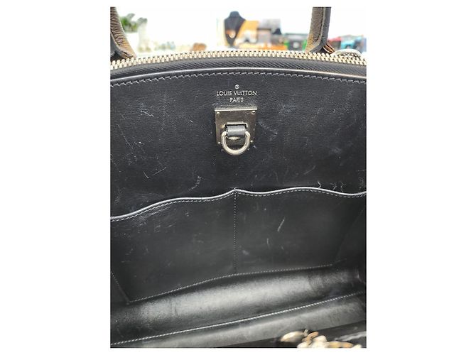 Louis Vuitton Borsa a Spalla City Steamer MM Dot Nero - vista 23