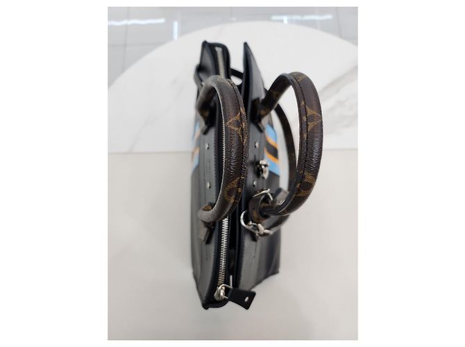 Louis Vuitton Borsa a Spalla City Steamer MM Dot Nero - vista 3