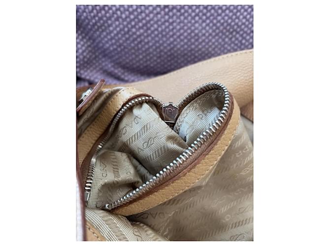 Prada Borsa Hobo in pelle Beige - vista 15