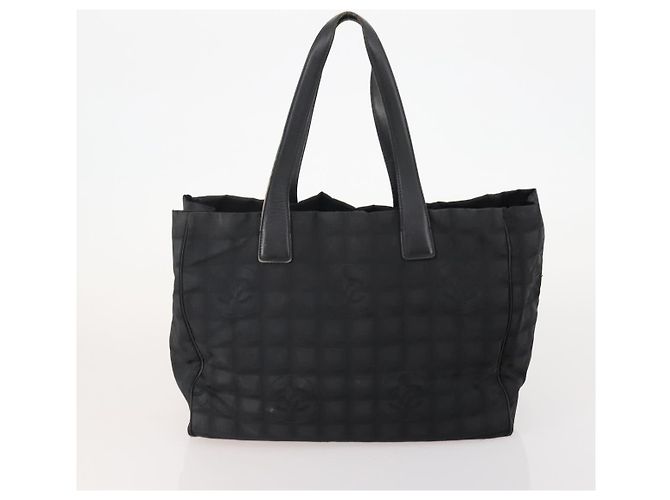 CHANEL Nuova linea di borse Tote in nylon 3 Set Nero Beige CC Auth BA12660 - vista 17