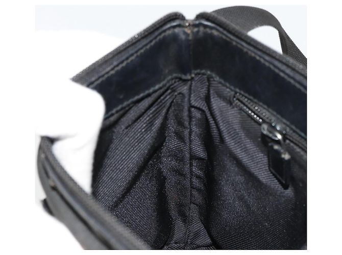 Borsa a Spalla GUCCI Nylon Nero Argento 92646 Auth 179896 - vista 20
