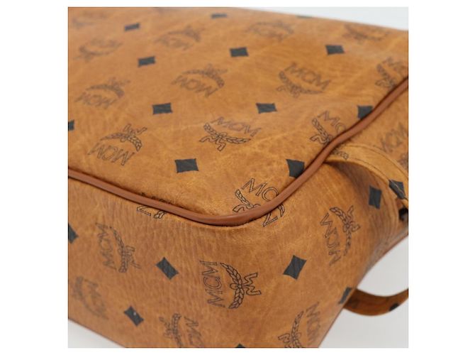 Clutch MCM Vicetos Logogram PVC Marrone Oro Auth BA12942 D'oro - vista 15