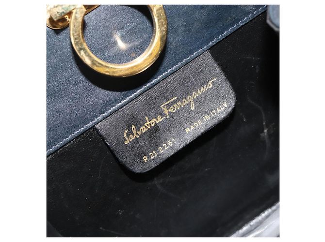 Borsa a tracolla Salvatore Ferragamo Gancini in catena di pelle blu navy e oro Auth 181133 D'oro - vista 12
