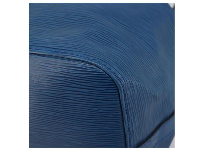 Borsa a Spalla LOUIS VUITTON Epi Petit Noe Blu M44105 LV Auth 180613A - vista 15