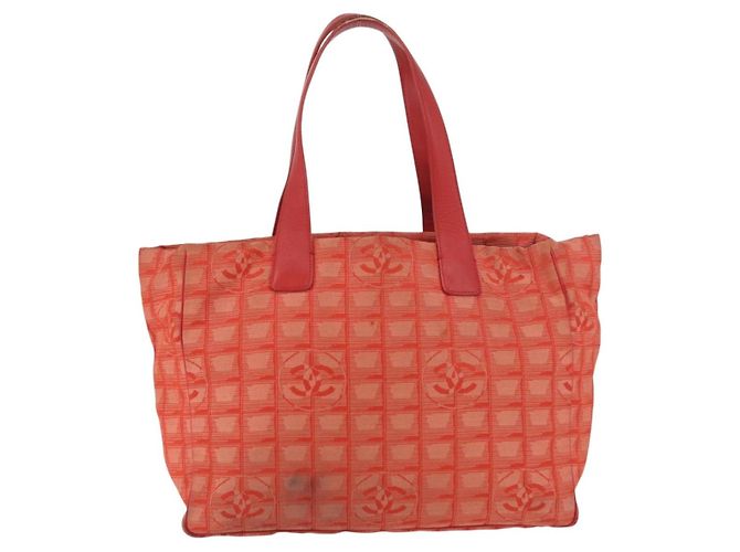 CHANEL Nuova Borsa Tote Travel in Nylon Rosso Argento CC Auth BA12813 - vista 2