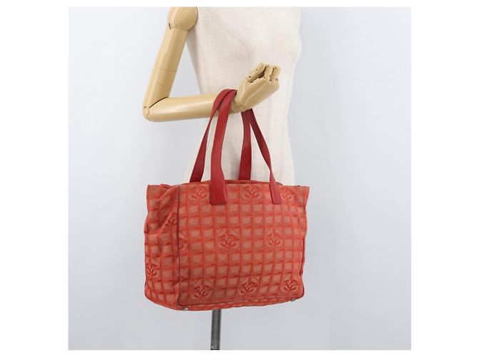 CHANEL Nuova Borsa Tote Travel in Nylon Rosso Argento CC Auth BA12813 - vista 25