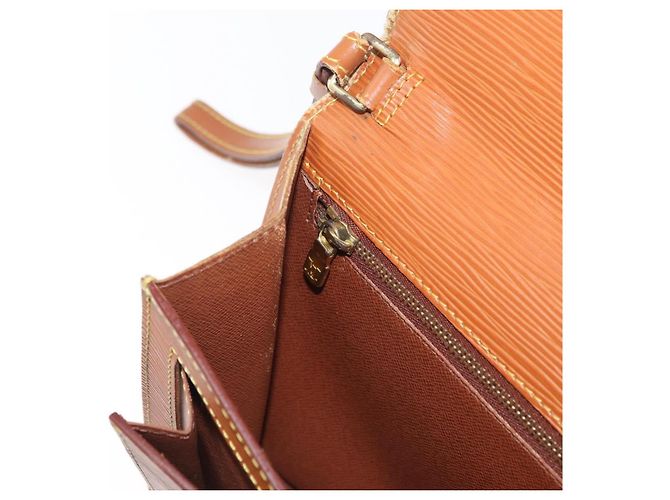 LOUIS VUITTON Epi Serie Dragonne Hand Bag Zipangu Gold M52618 LV Auth BA12910 - vista 21