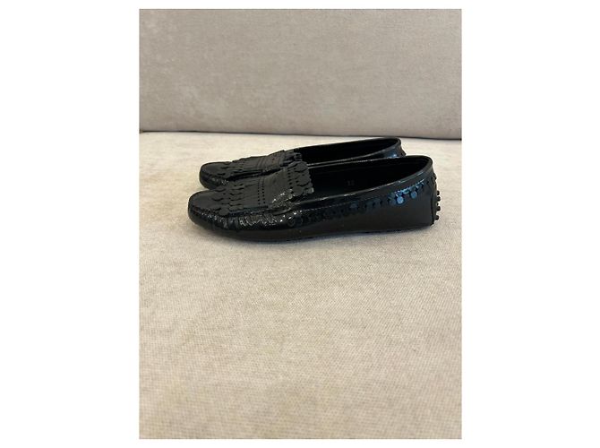 Tod's Gommino Mocassini in pelle vernice nera con frange Nero - vista 2