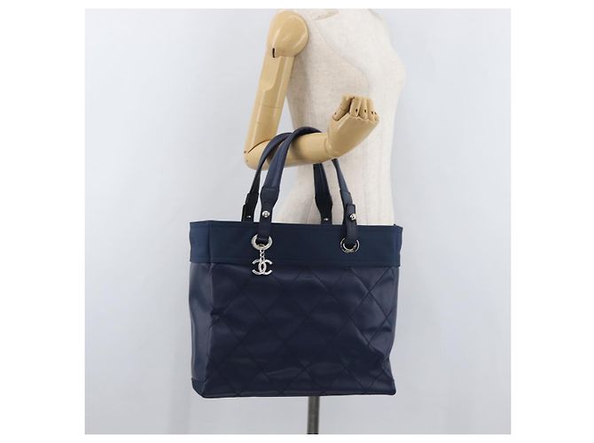 CHANEL Paris Biarritz MM Tote Bag beschichtetes Canvas Navy Silver CC Auth 181519SAV Silber Marineblau - Ansicht 25