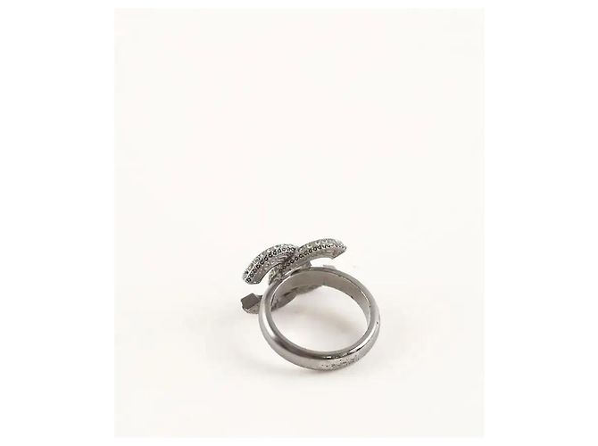 Chanel Anello logo CC con pietre e strass grigi Grigio - vista 3