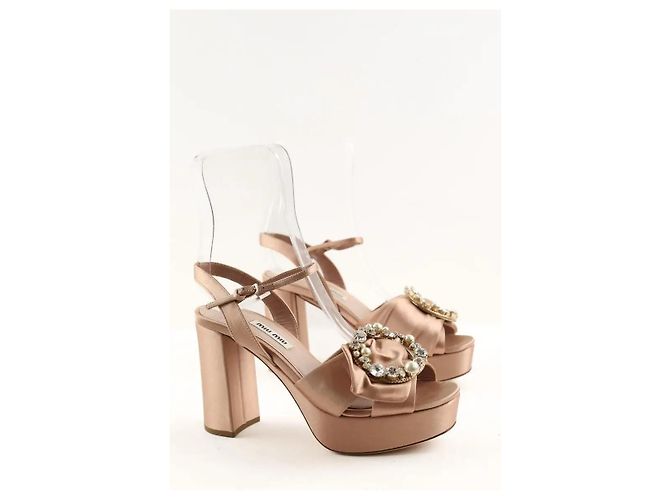 Miu Miu Tacchi beige - vista 3