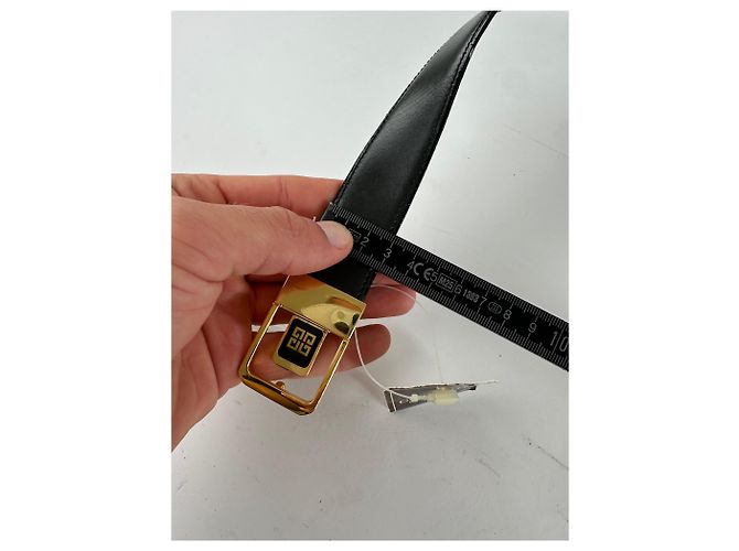 Vintage Givenchy Ledergürtel mit 4G Logo Y2K Schwarz Gold - Ansicht 11