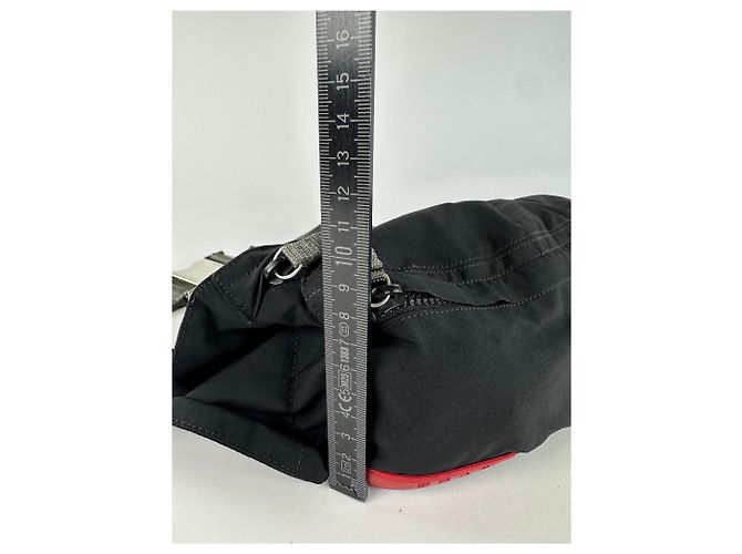 Vintage Prada Linea Rossa Umhängetasche Y2K Schwarz Silber Rot - Ansicht 12