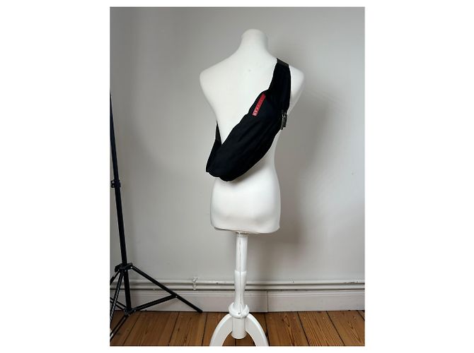 Vintage Prada Linea Rossa Umhängetasche Y2K Schwarz Silber Rot - Ansicht 14