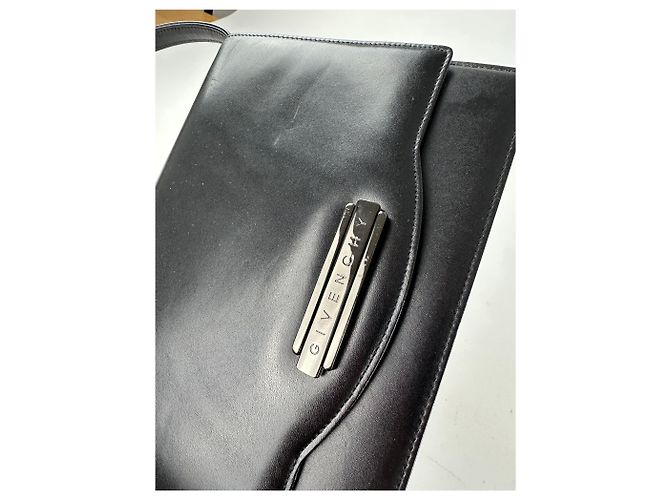 Vintage Givenchy Leder Schultertasche Y2K Schwarz Silber - Ansicht 9