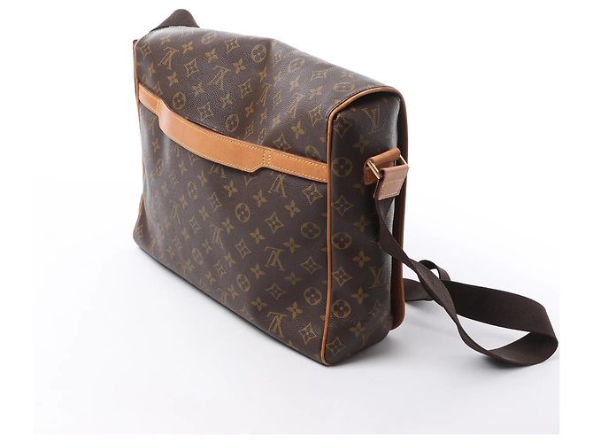 Bolsa Transversal Louis Vuitton Abbesses em Canvas Monogram Marrom M45257 - vista 4