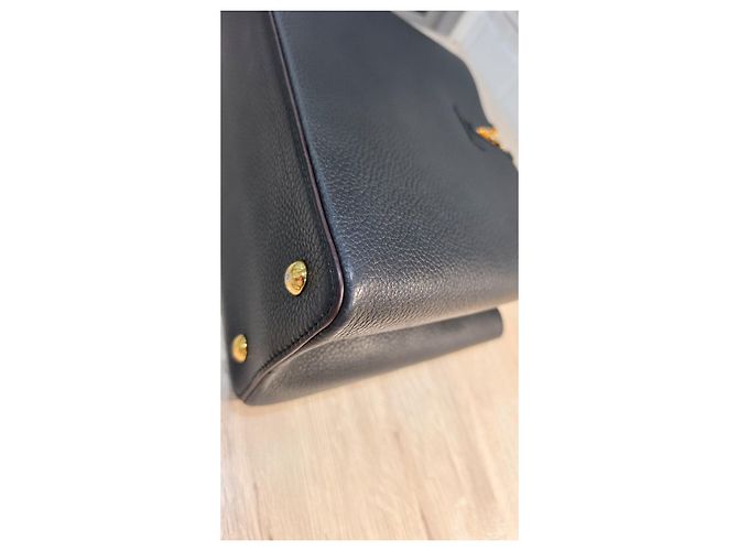 Louis Vuitton Capucines GM Borsa Pelle Granulata Nera Nero - vista 13