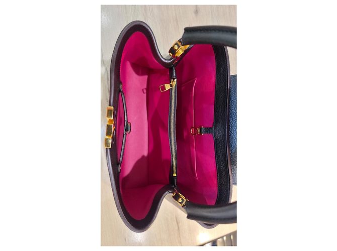 Louis Vuitton Capucines GM Borsa Pelle Granulata Nera Nero - vista 7